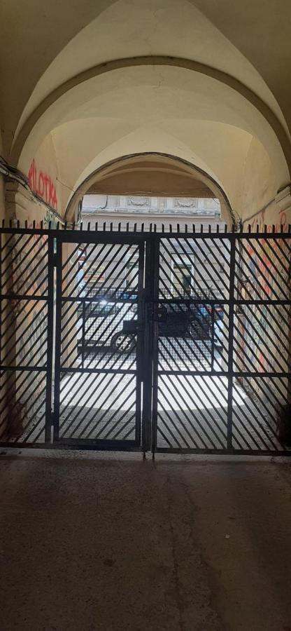 Центрові Апартаменти Ιβανό-Φρανκίβσκ Εξωτερικό φωτογραφία